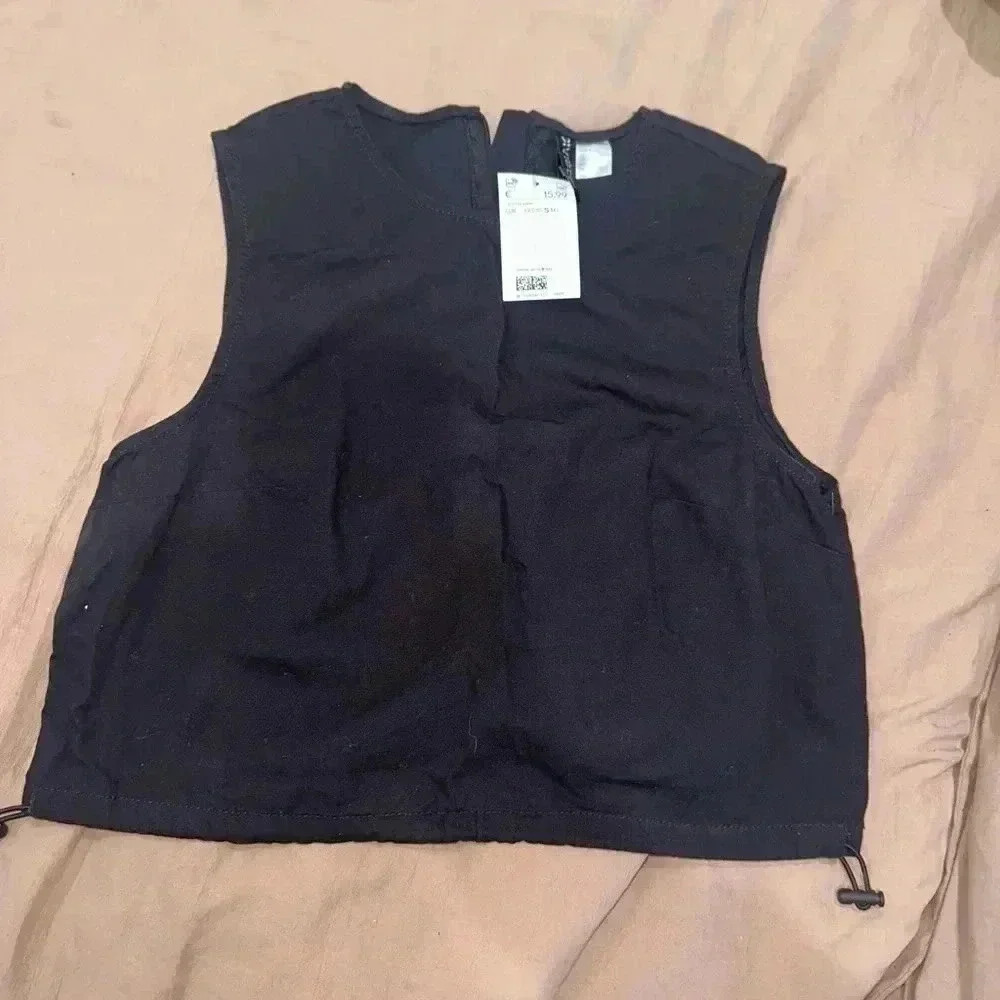 H&M black Top in a size small. - Picture 1 of 3
